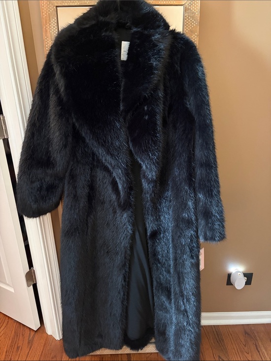 Avec Les Filles Jackets & Blazers - Avec Les Filles Black Faux Fur Long Coat for Women NWT